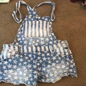 Overall shorts combo